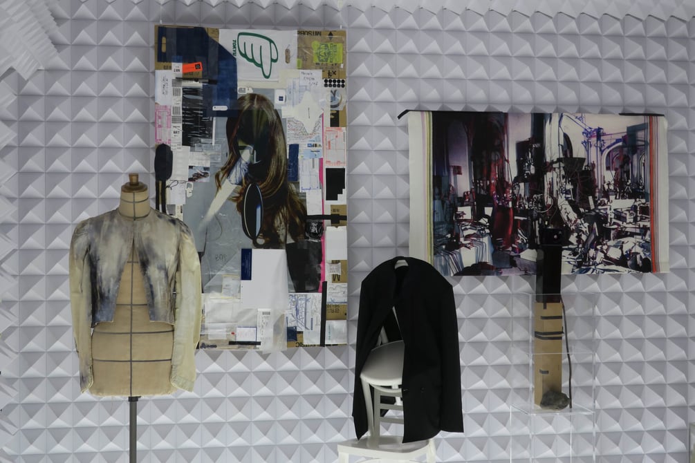 希少アントワープ6 + ANTWERP FASHION 図録マルジェラ 古書古本 Totodo：6+ アントワープ・ファッション 展 図録