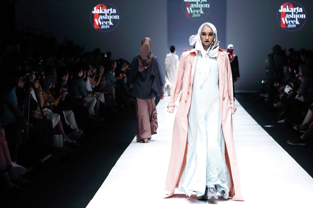 インドネシアのムスリムファッション なぜイスラームの女性たち