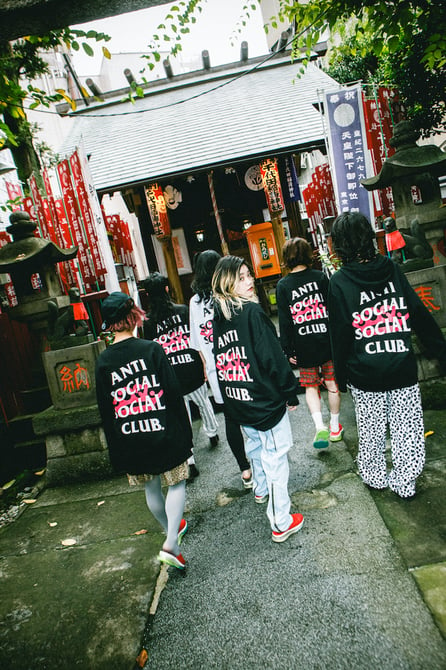 BiSH×ANTI SOCIAL SOCIAL CLUB  コラボTシャツ