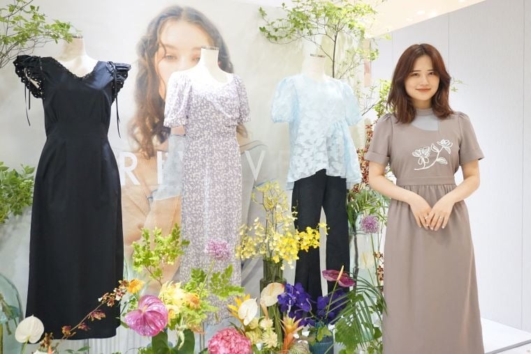 プリヴェヴェ 金光みり愛 ロングワンピース シャツワンピース ブラック 黒 F priveve_20210627-001.jpeg