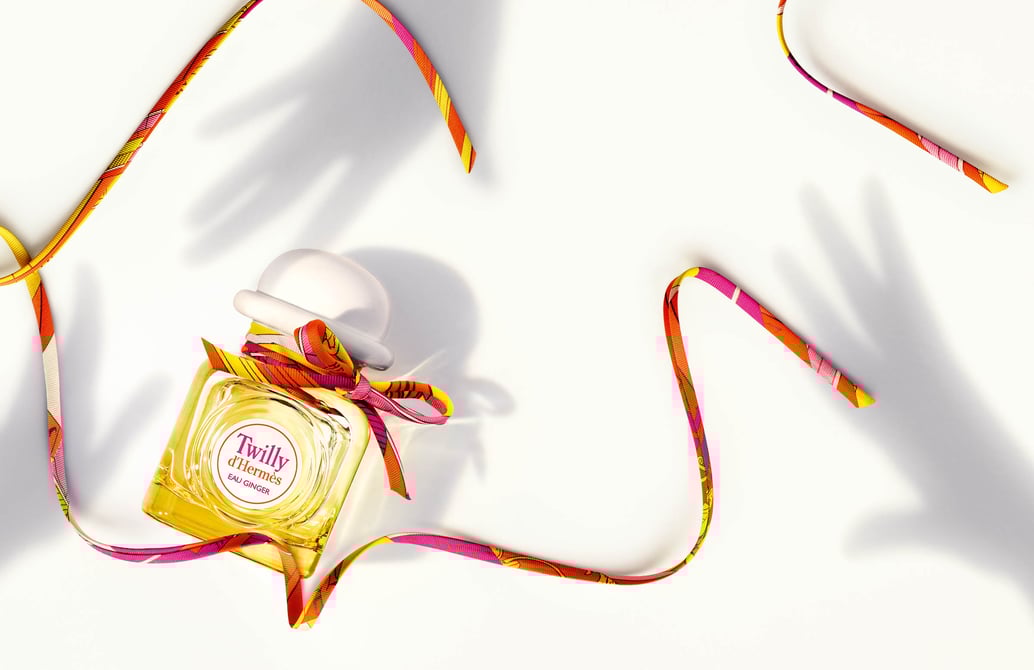 マギー　エルメス プリュムティ 限定ツイリー コリエ エ シアン ドット マギー エルメス プリュムティ 限定ツイリー コリエ エ シアン ドット