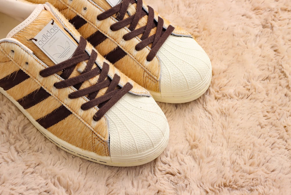 【23.5】希少⭐︎アディダス×ATMOS☆豹柄ハラコ☆スニーカー 上質なハラコを使用した、 adidas Originals SUPERSTAR ATMOS