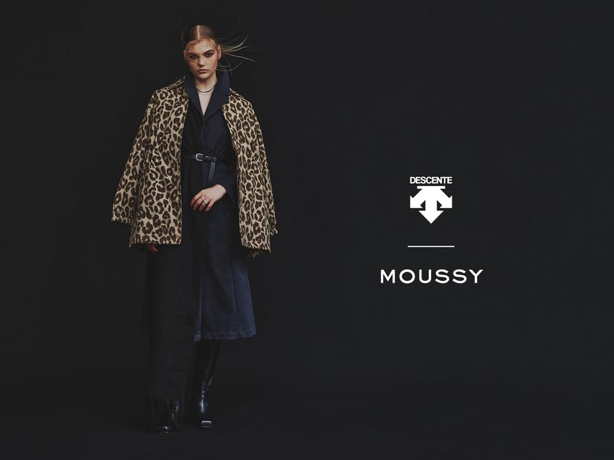 新品タグ付き　MOUSSY デサント 撥水　フードナイロンコート　サイズ１ 新品タグ付き MOUSSY デサント 撥水 フードナイロンコート サイズ1