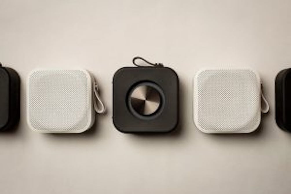 スウェーデン発 Sudioが携帯用スピーカー「Sudio F2」を発売