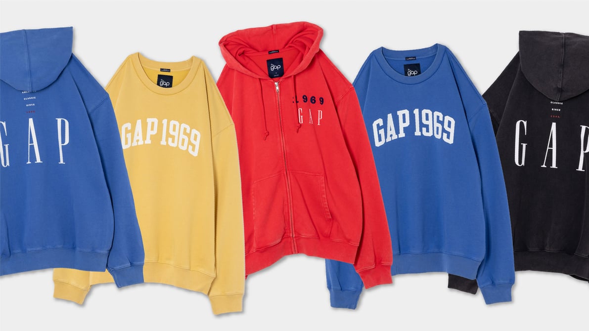 gap パーカー 発売日