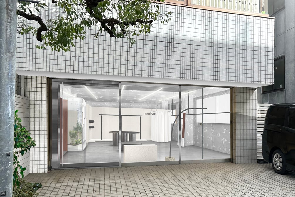 ウィメンズブランド「ウィルフリー」が初の旗艦店を表参道にオープン  