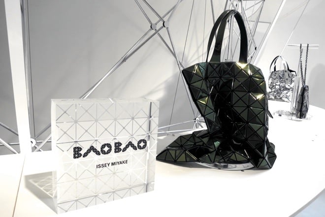 ヒットブランドBAO BAO ISSEY MIYAKE 春夏の新作発表 初のメンズ展開も