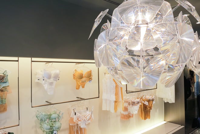 高級ランジェリー「ラペルラ」銀座に路面店オープン