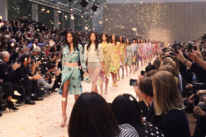 BURBERRY PRORSUM 2014春夏 | ロンドン | 画像47枚 - FASHIONSNAP