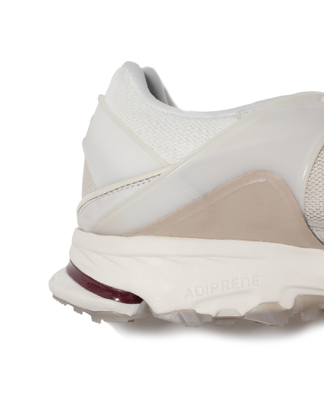 adidasとOAMCのコラボスニーカー
