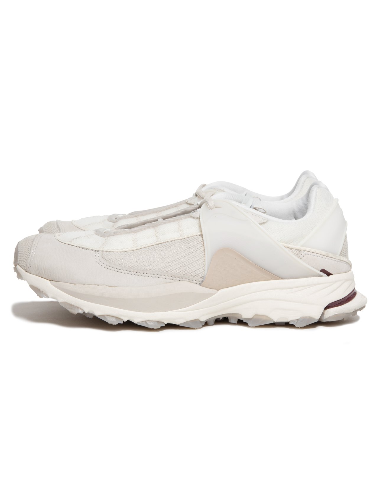 adidasとOAMCのコラボスニーカー