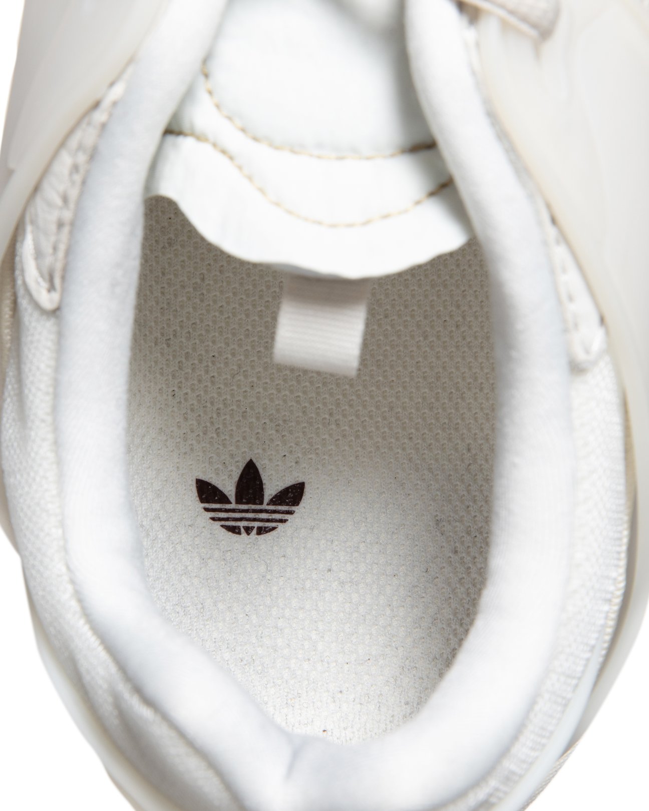 adidasとOAMCのコラボスニーカー