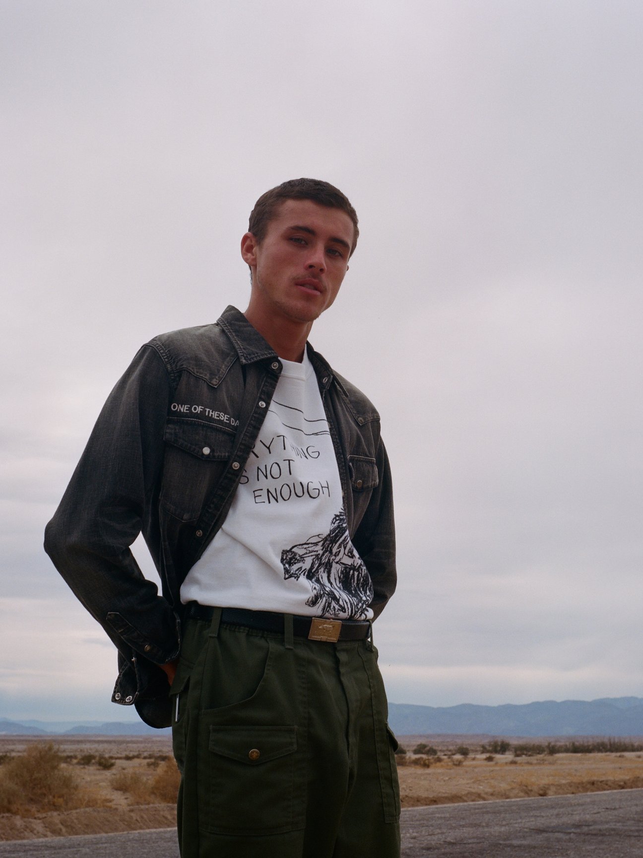 ネイバーフッド OOTD