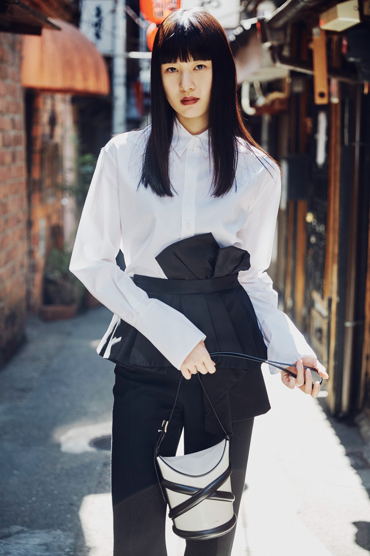新井貴子
