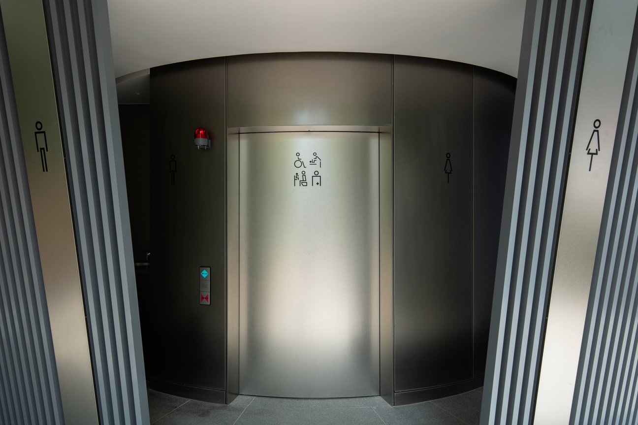 公衆トイレ