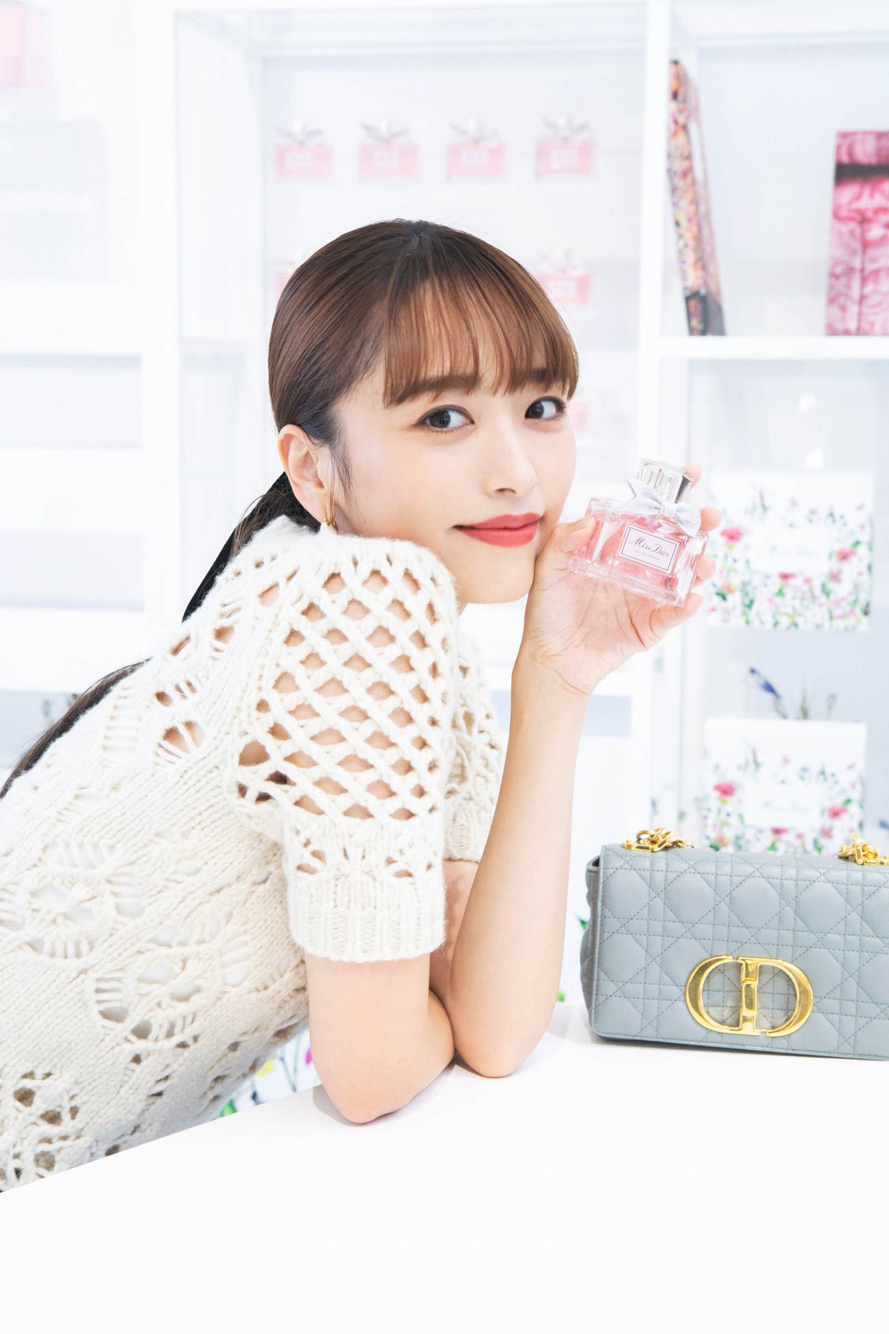 ミス ディオール」から花々が香る新作登場 ジャカード織りの