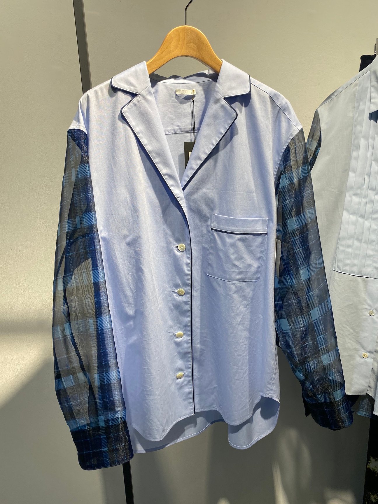 「テルマ」2022年春夏コレクション展示会の様子