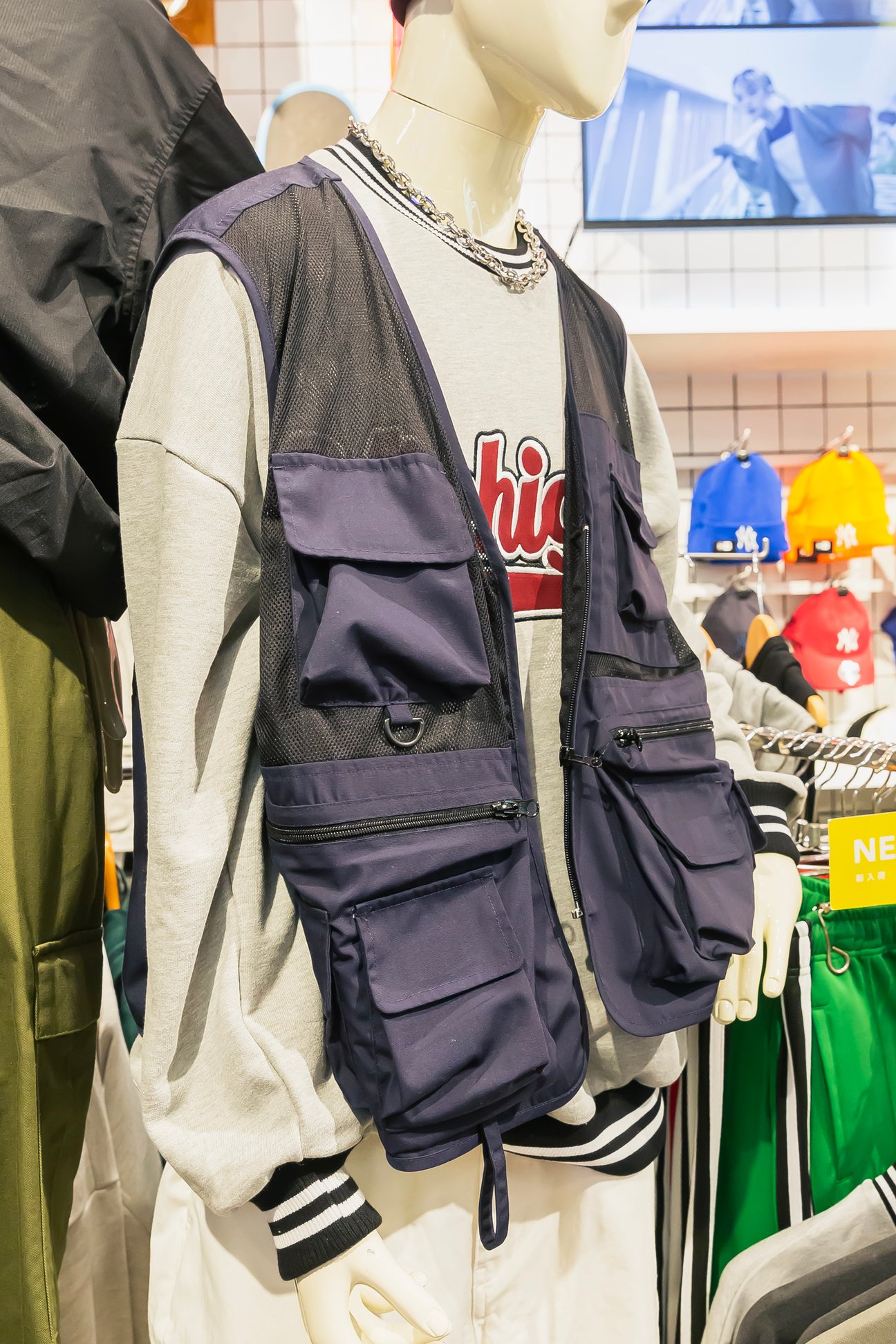 古着×オリジナル商品のミックスコーディネート
