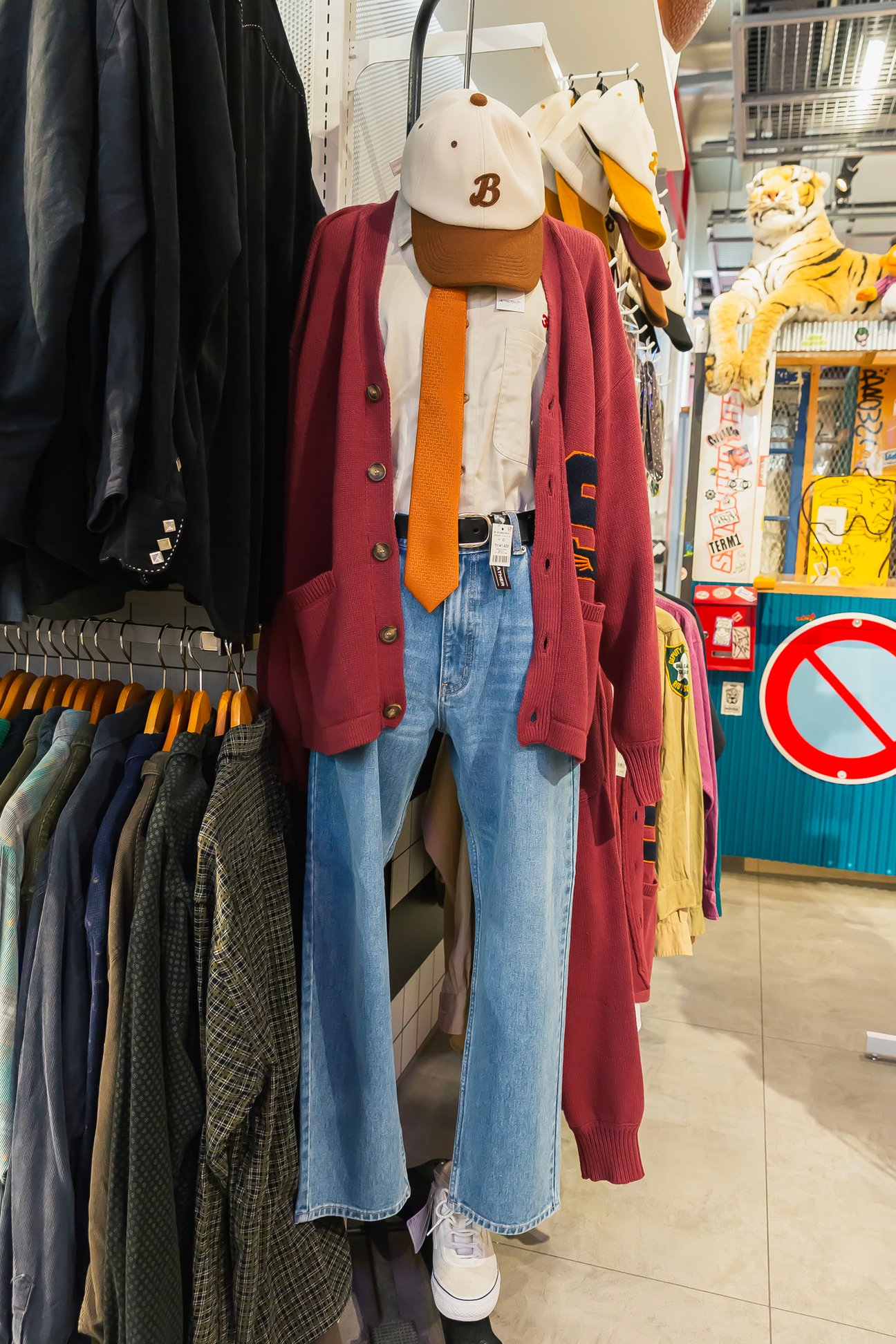 原宿竹下通り店の古着売場