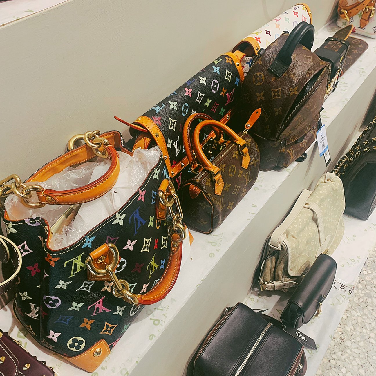 vibe..vintage tokyoの店内
