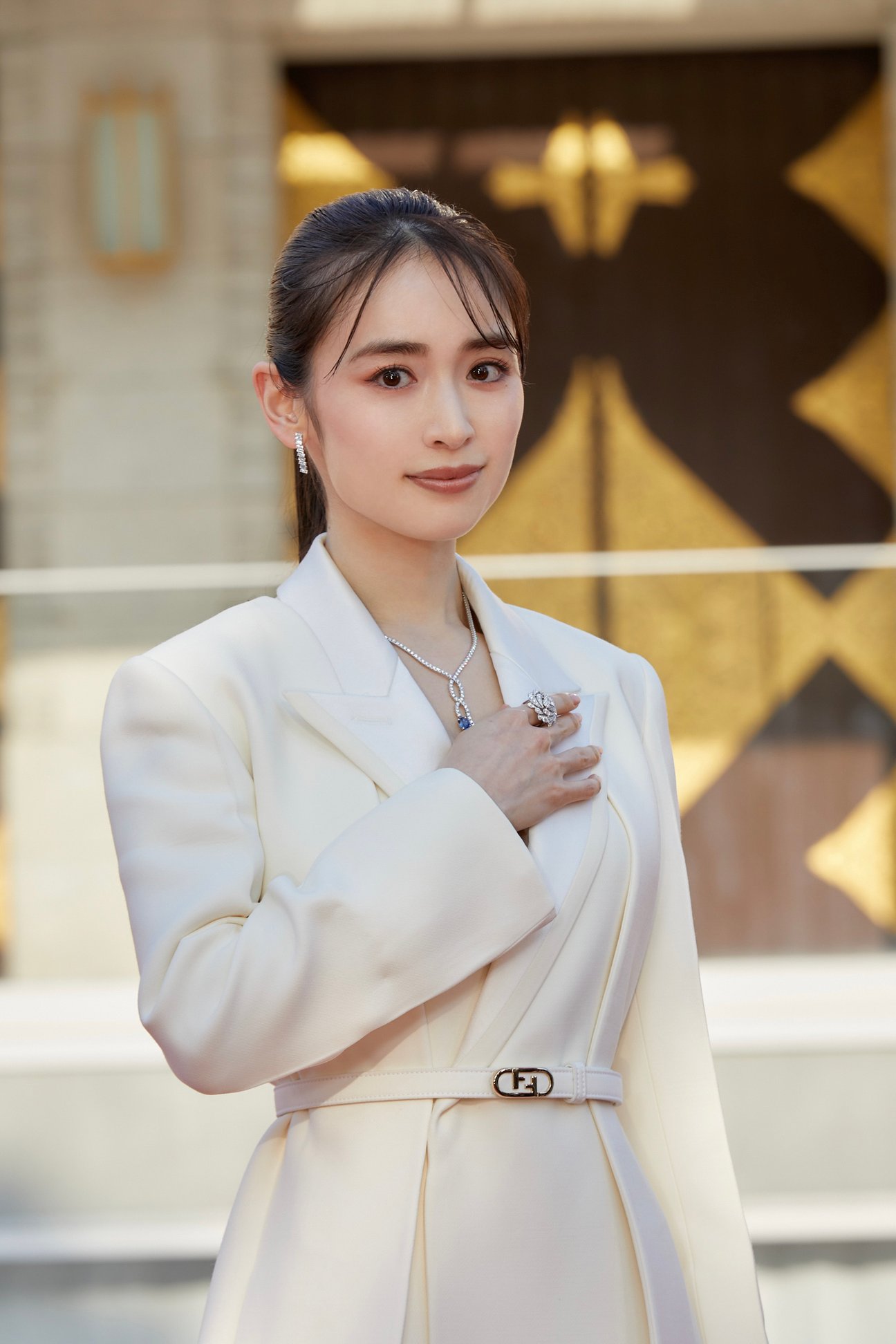 泉里香