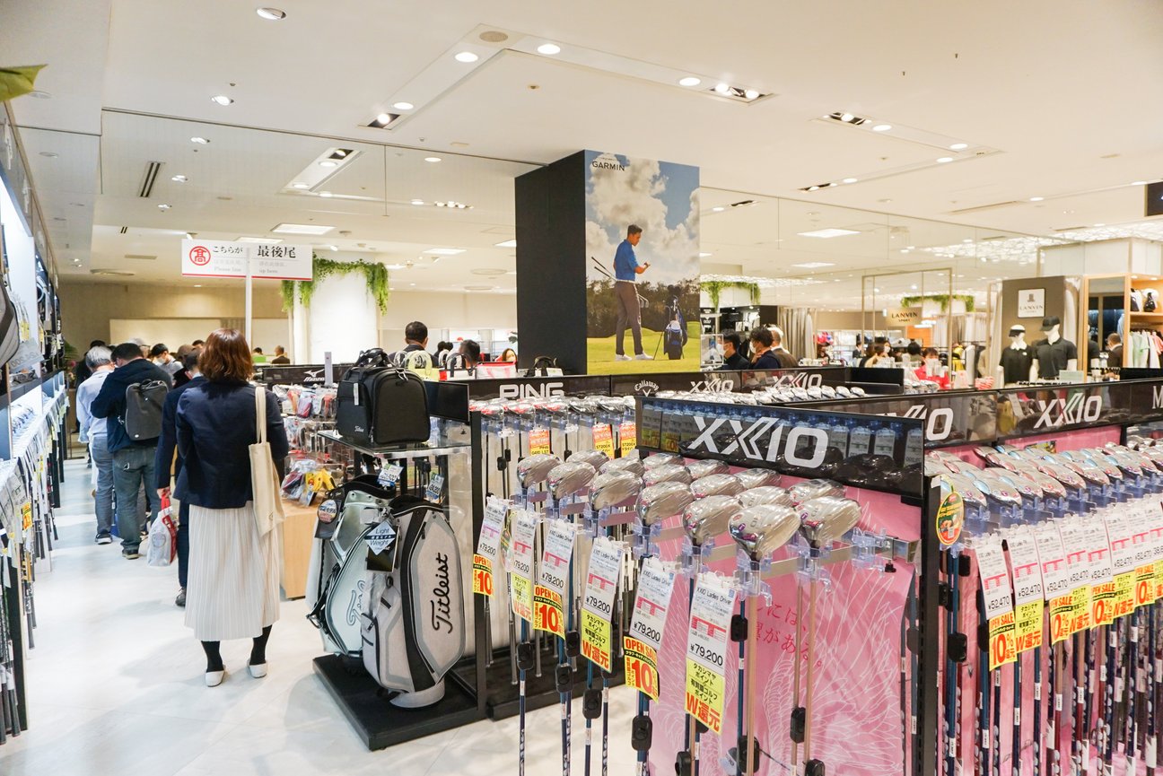有賀園ゴルフ THE CLUBの売り場の様子