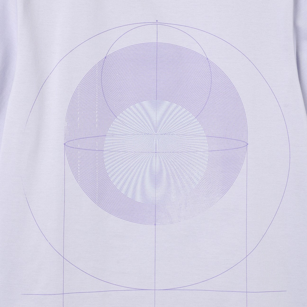 ハトラのラベンダーカラーのTシャツ