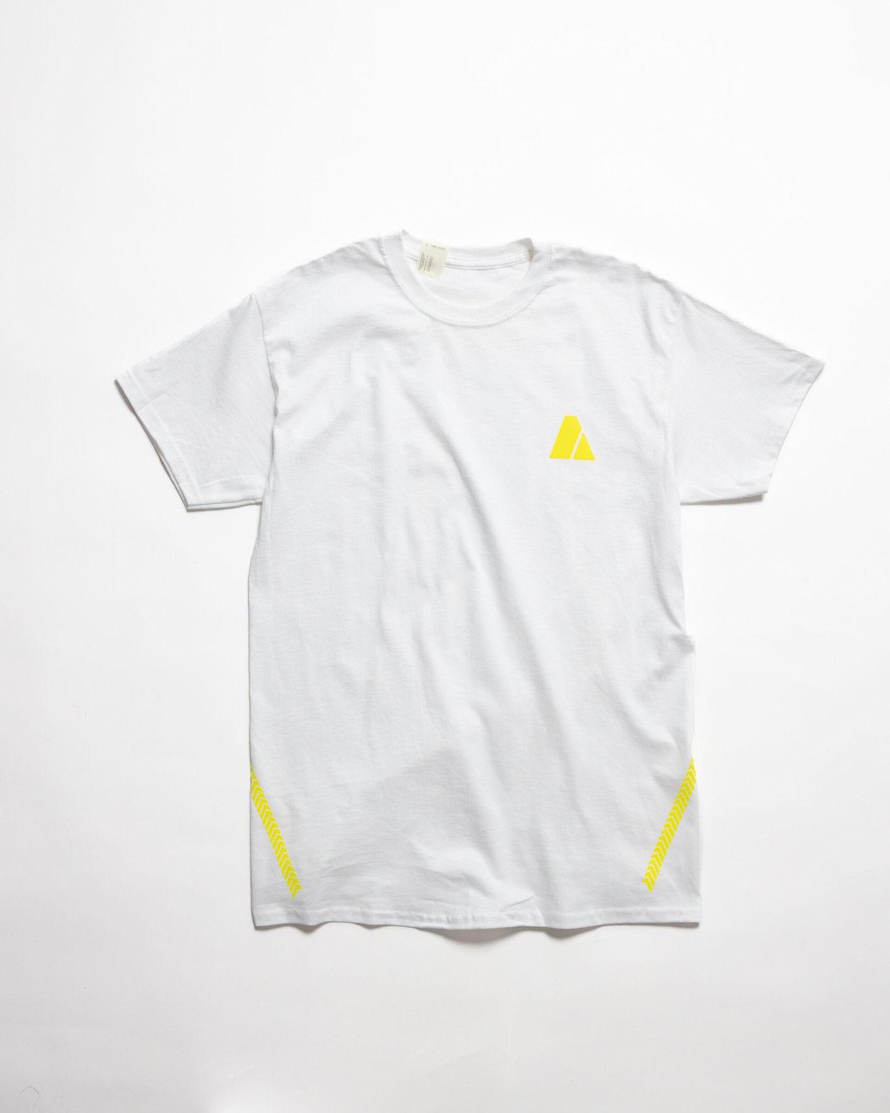 NハリのTシャツ