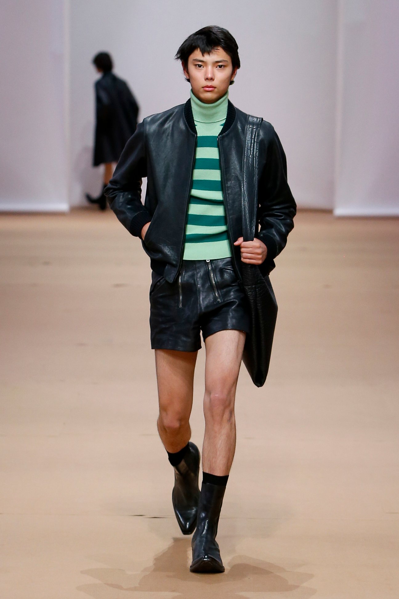 プラダの2023年春夏メンス?コレクション