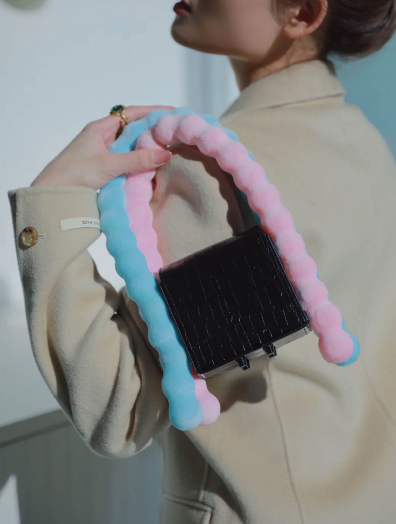 「DOU DOU」バッグ着用画像