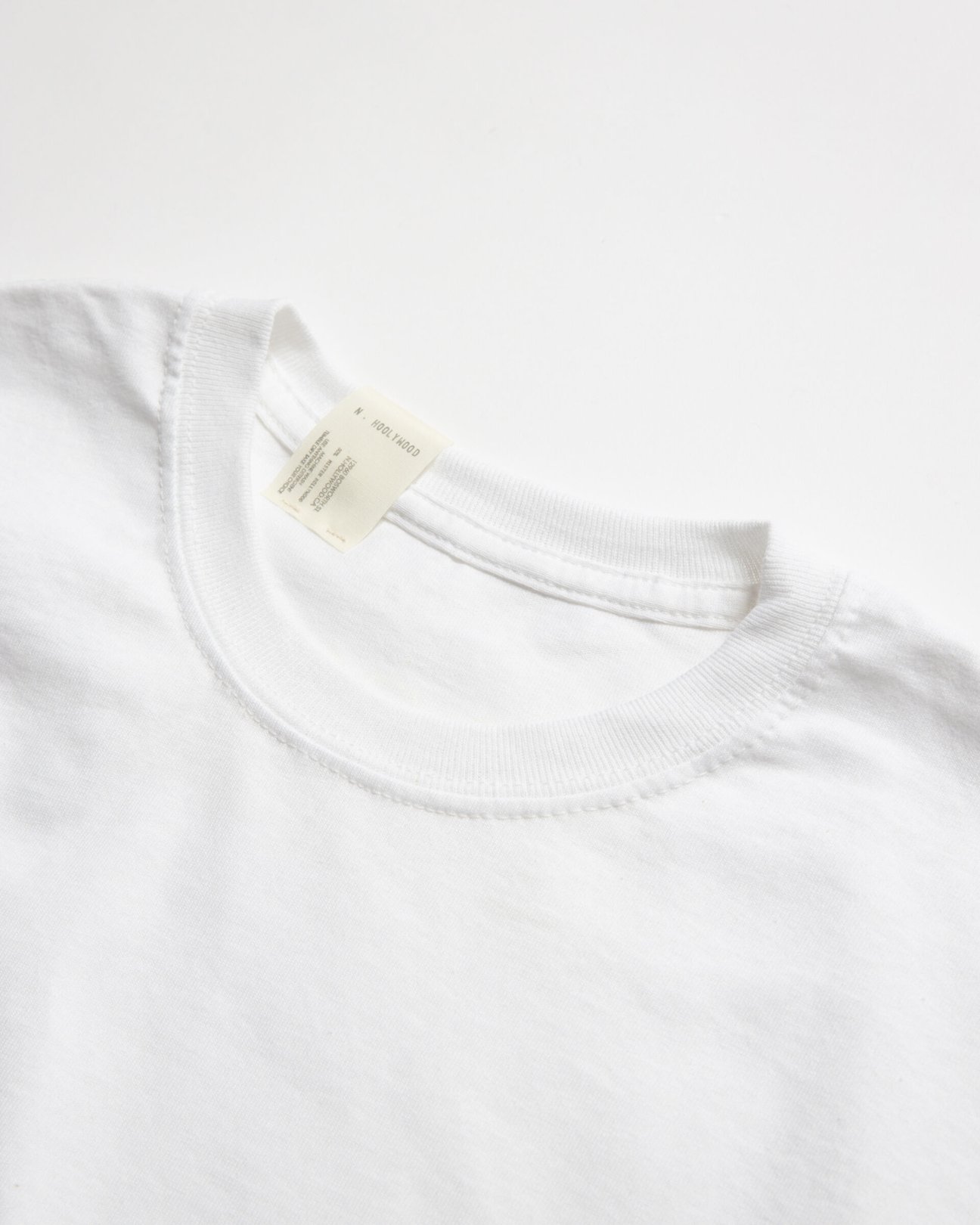 NハリのTシャツ
