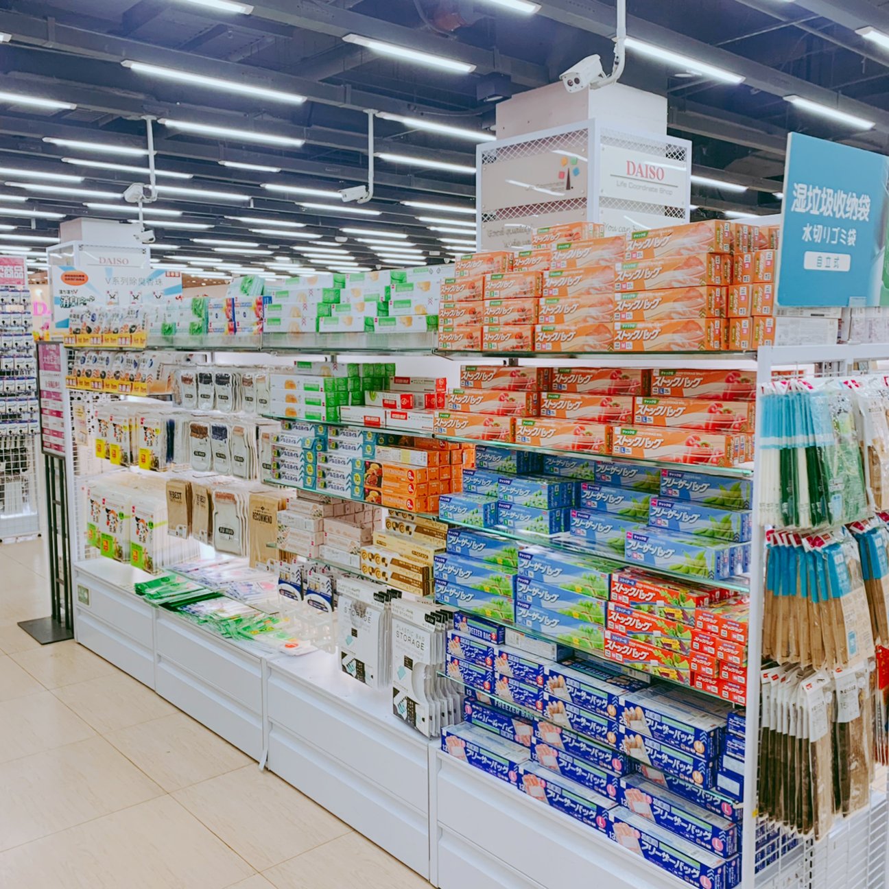上海のダイソー店内の様子