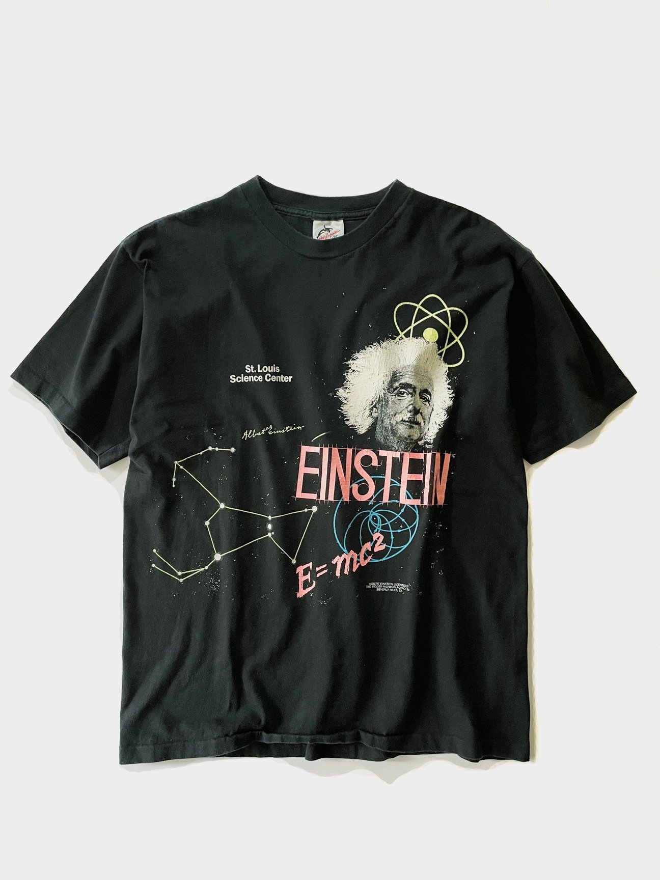 アインシュタインののプリント柄Tシャツ