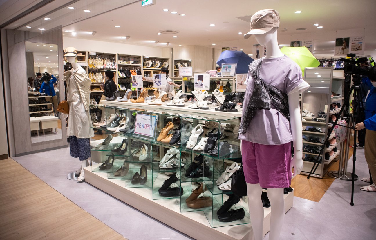 東日本初の#ワークマン女子との複合店をオープンするワークマンシューズ