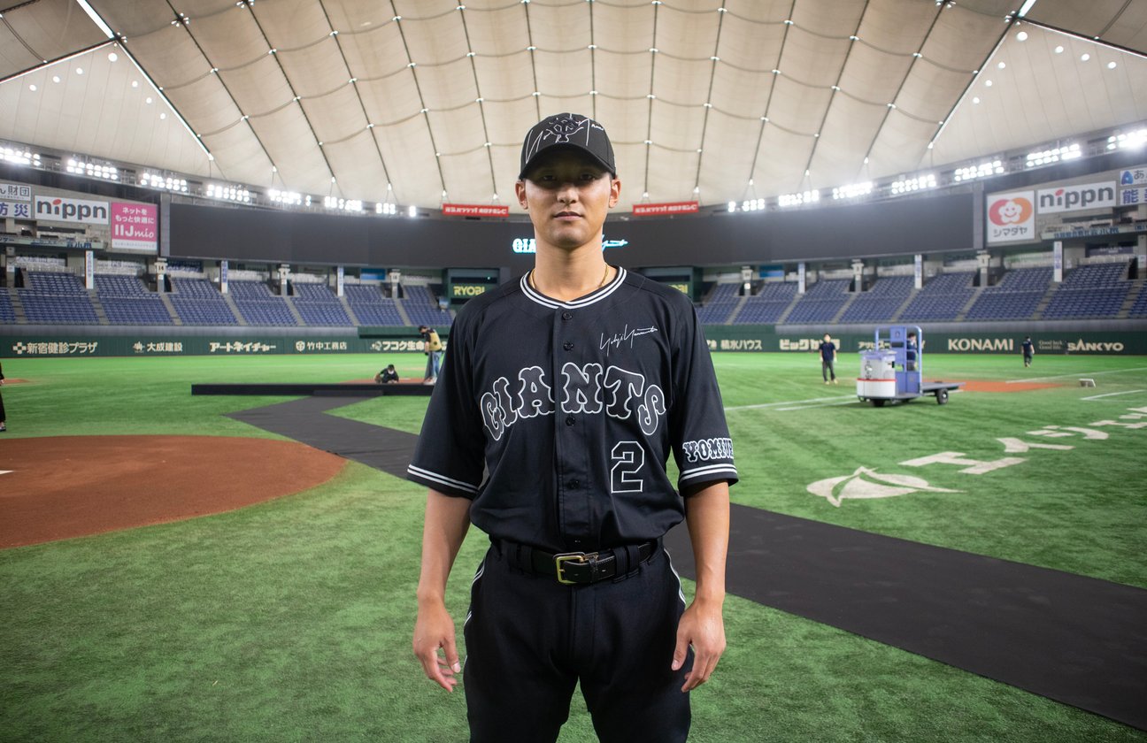 読売ジャイアンツがヨウジヤマモトとのコラボユニフォームを披露