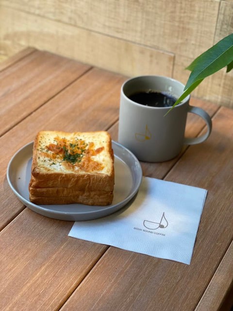 中目黒のカフェ「グッドサウンドコーヒー」で提供している朝食メニューのトースト