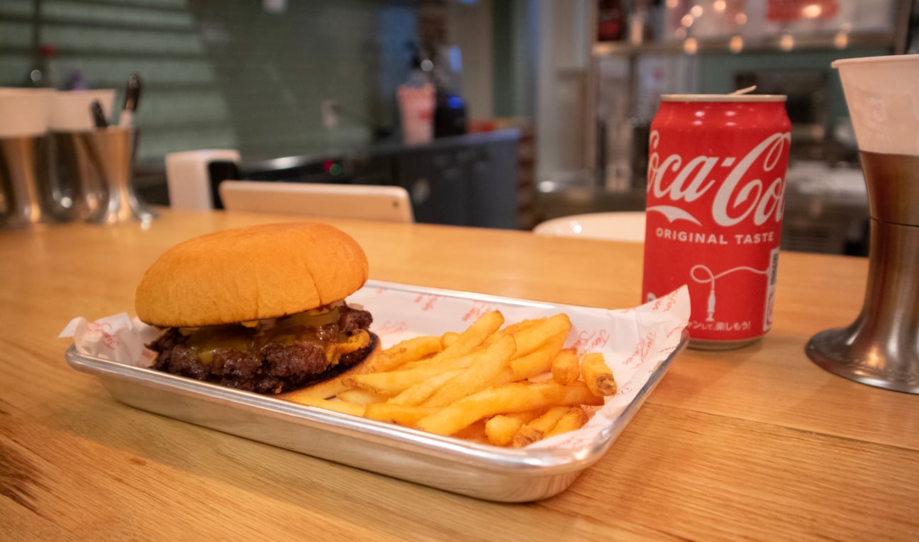 原宿にオープンするバーガーショップ「Jennifer Seven」