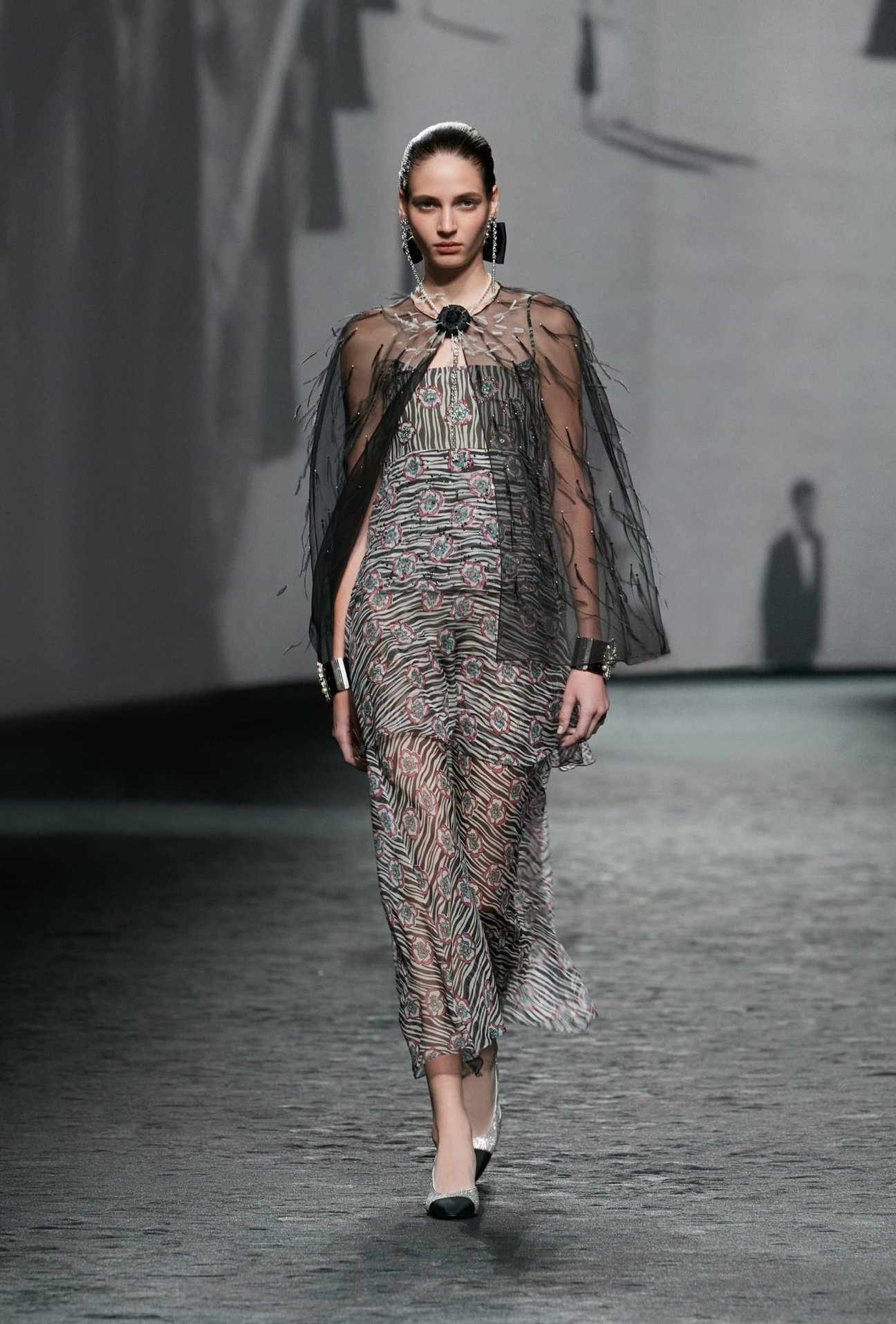824 Paris Fashion Week Spring Summer 2007 Chanel Runway