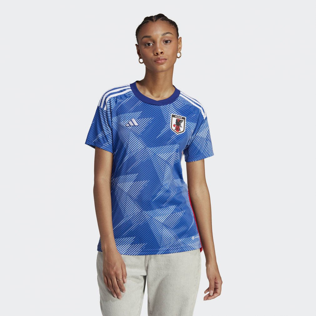 Alpen TOKYOで展開するサッカー日本代表のグッズ