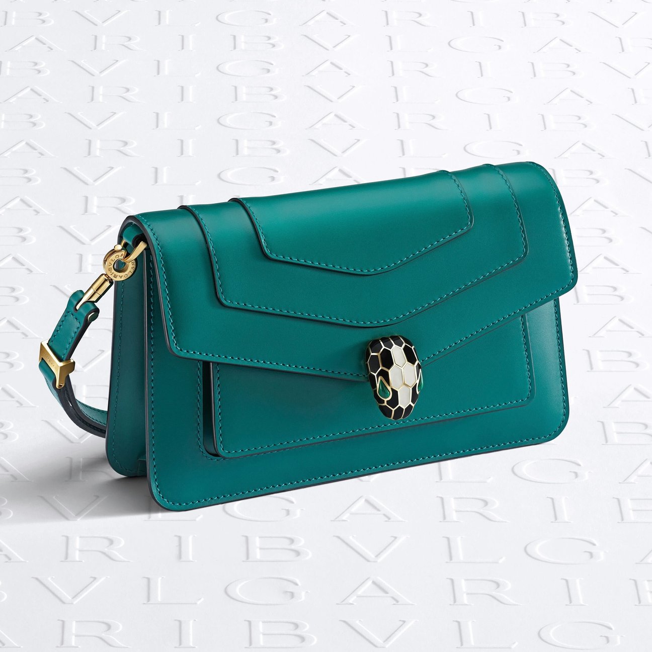 バッグ セルペンティ(H15×W22×D4.5cm)27万5000円