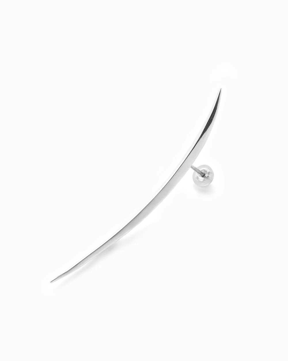 isirのシルバーのOSピアス