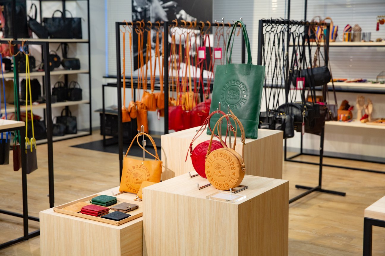 プレスルームに展示された商品