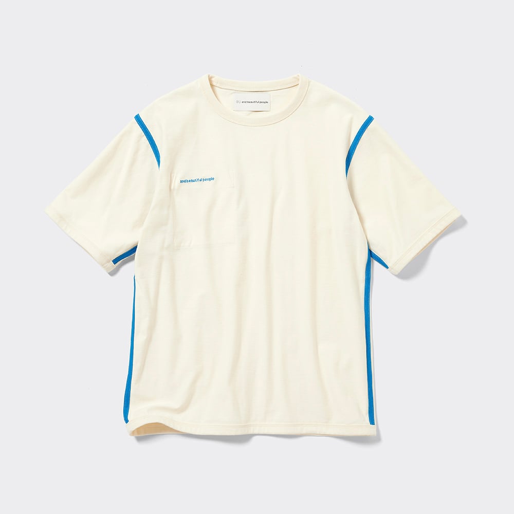 白いTシャツ