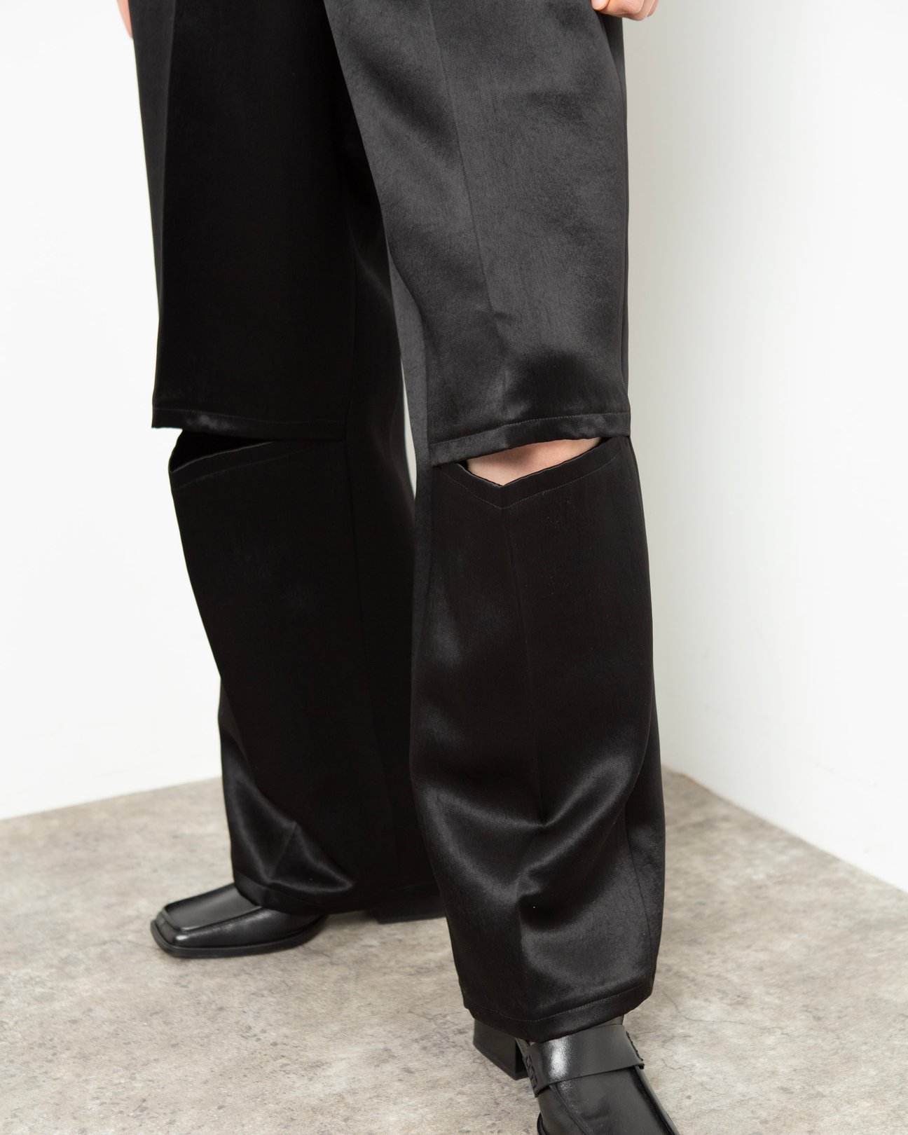 チノのボンディングパンツ
