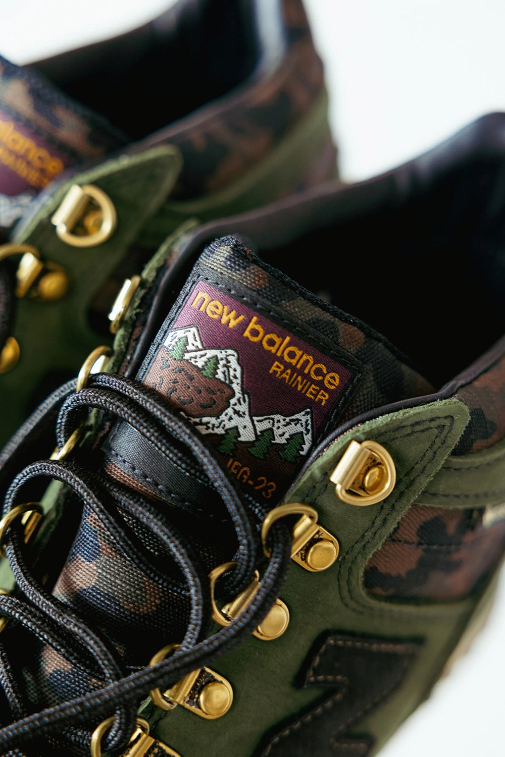 New Balance Rainier