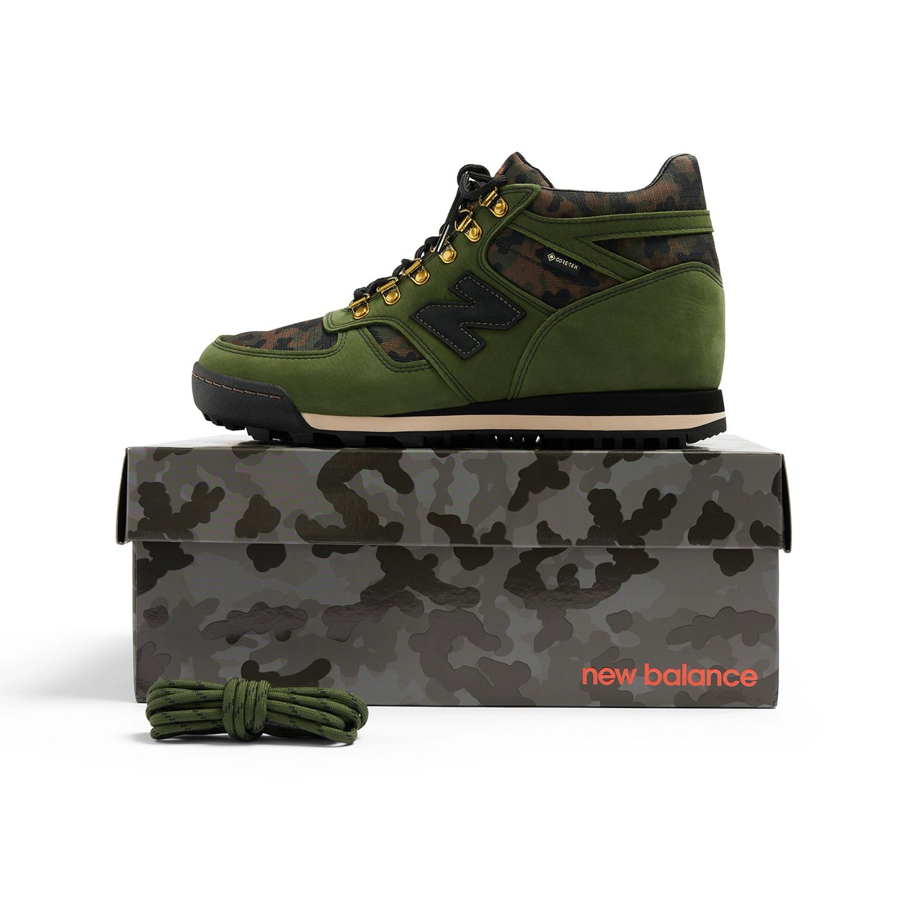 New Balance Rainier