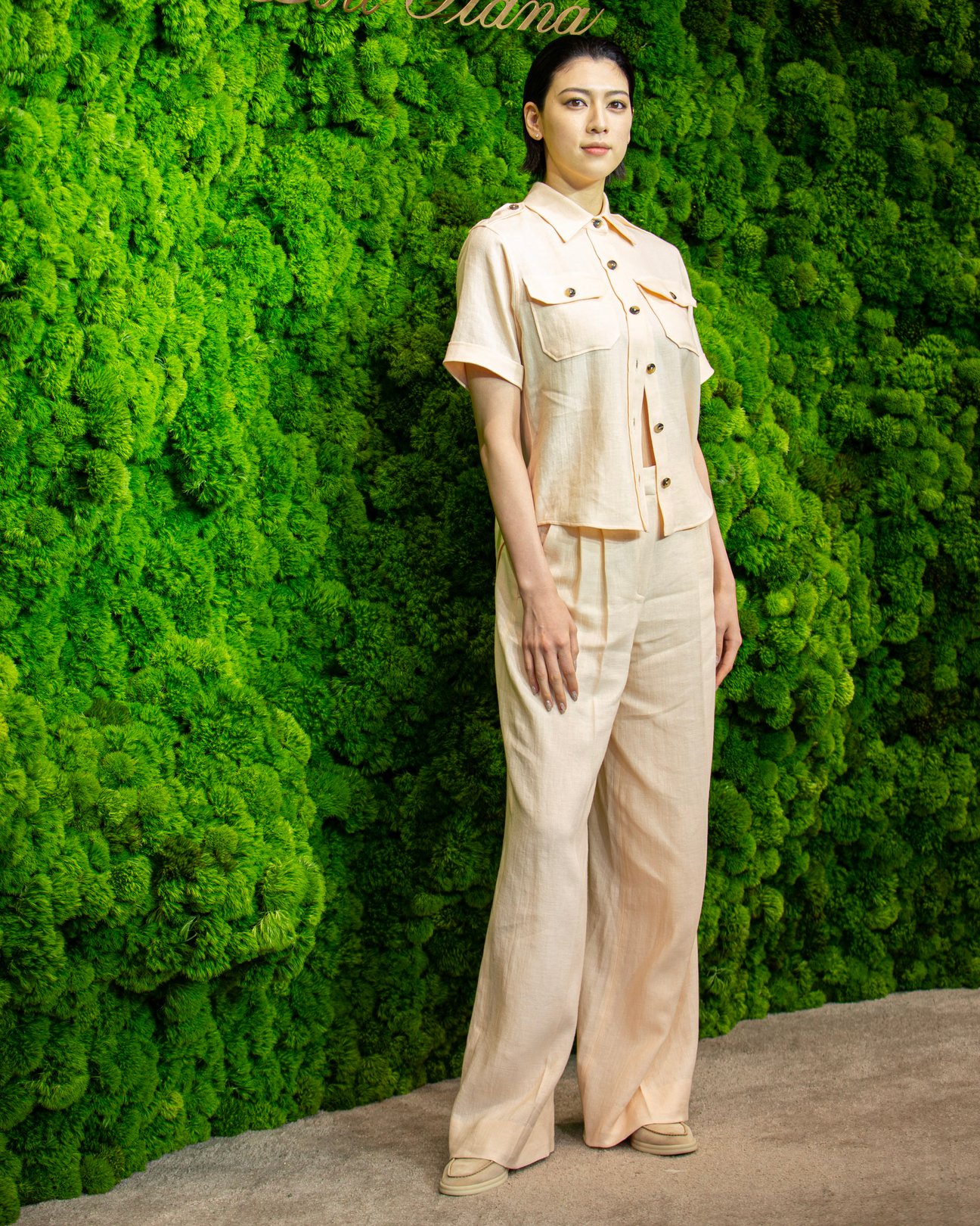 三吉彩花