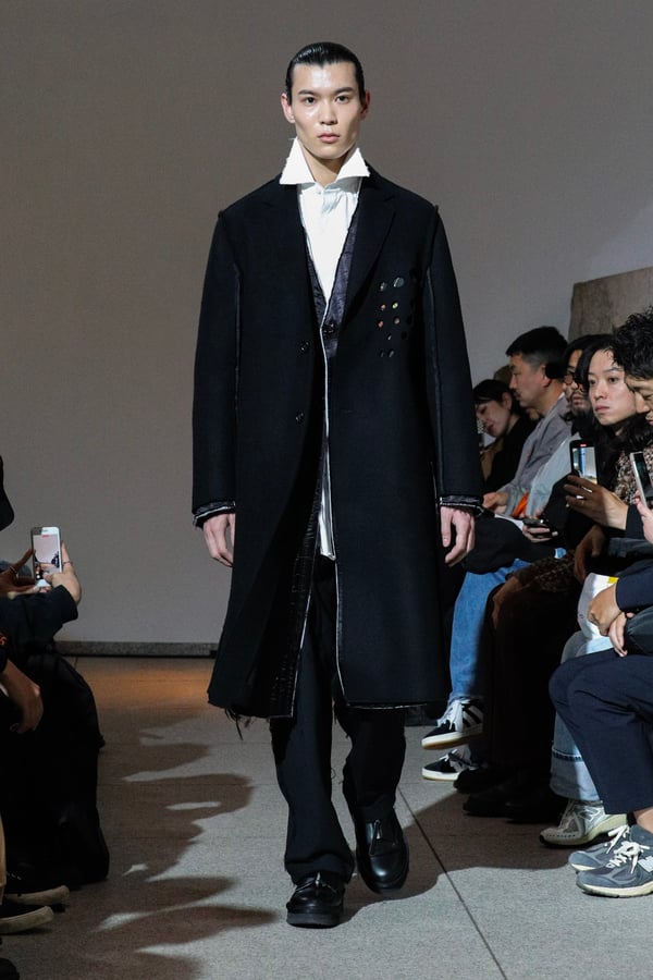 ALMOSTBLACK 2023年秋冬/2024年春夏コレクション