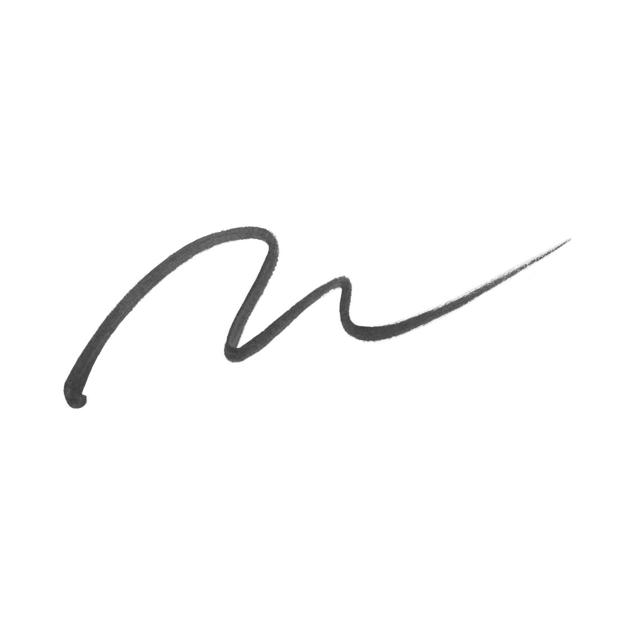 マットなブラックのアイライナーの色玉