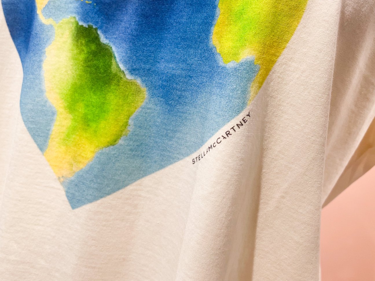 Tシャツのグラフィック